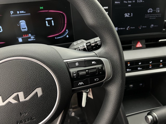 2024 Kia Sportage LX photo 10