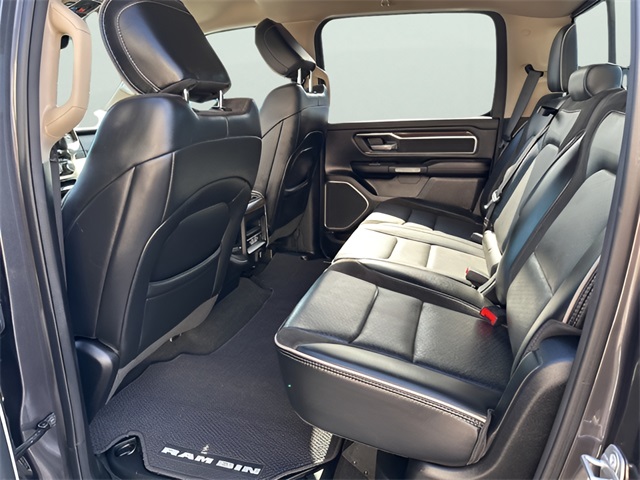 2021 Ram 1500 Laramie photo 18