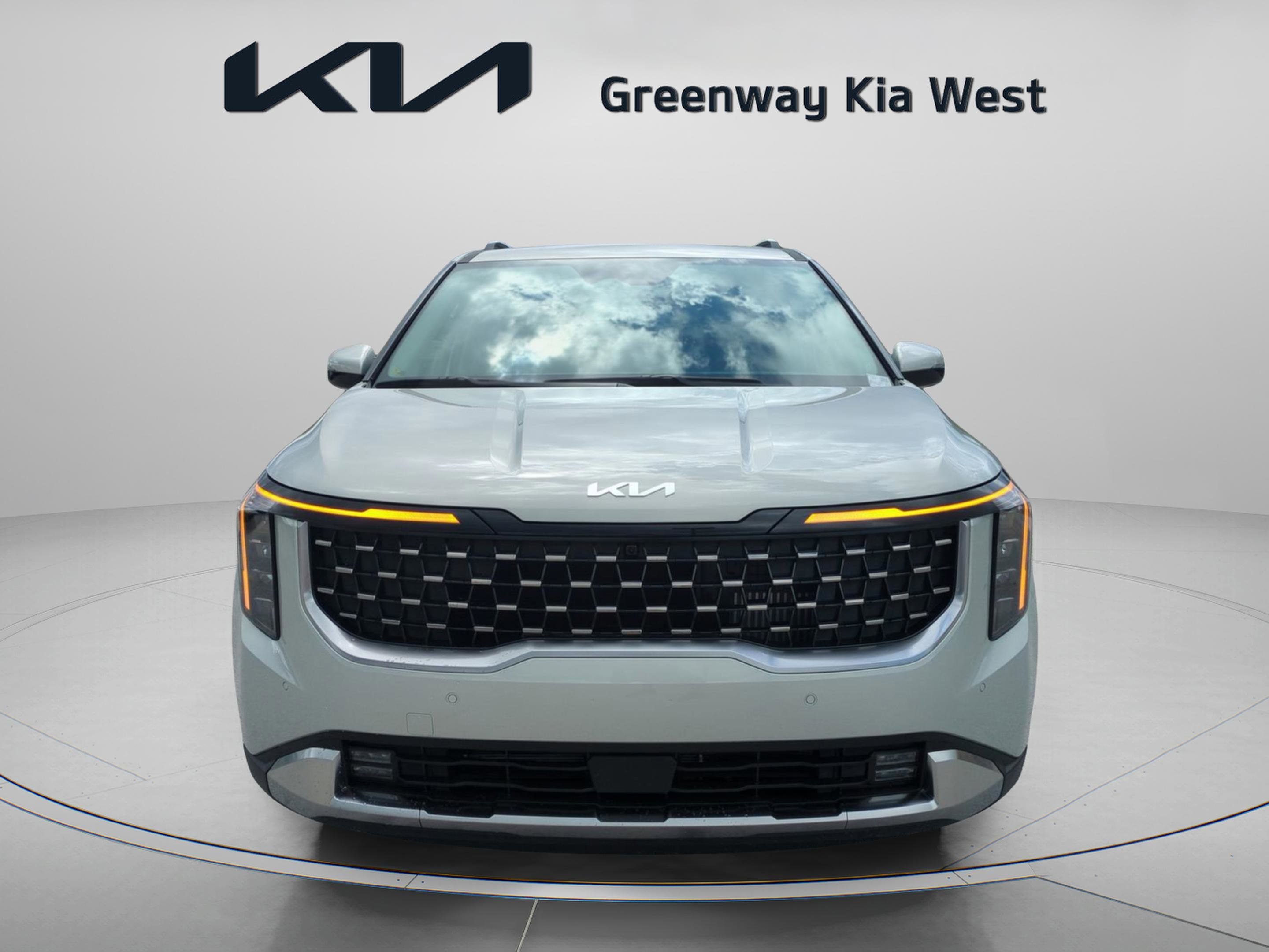 2026 Kia Carnival SX photo 2