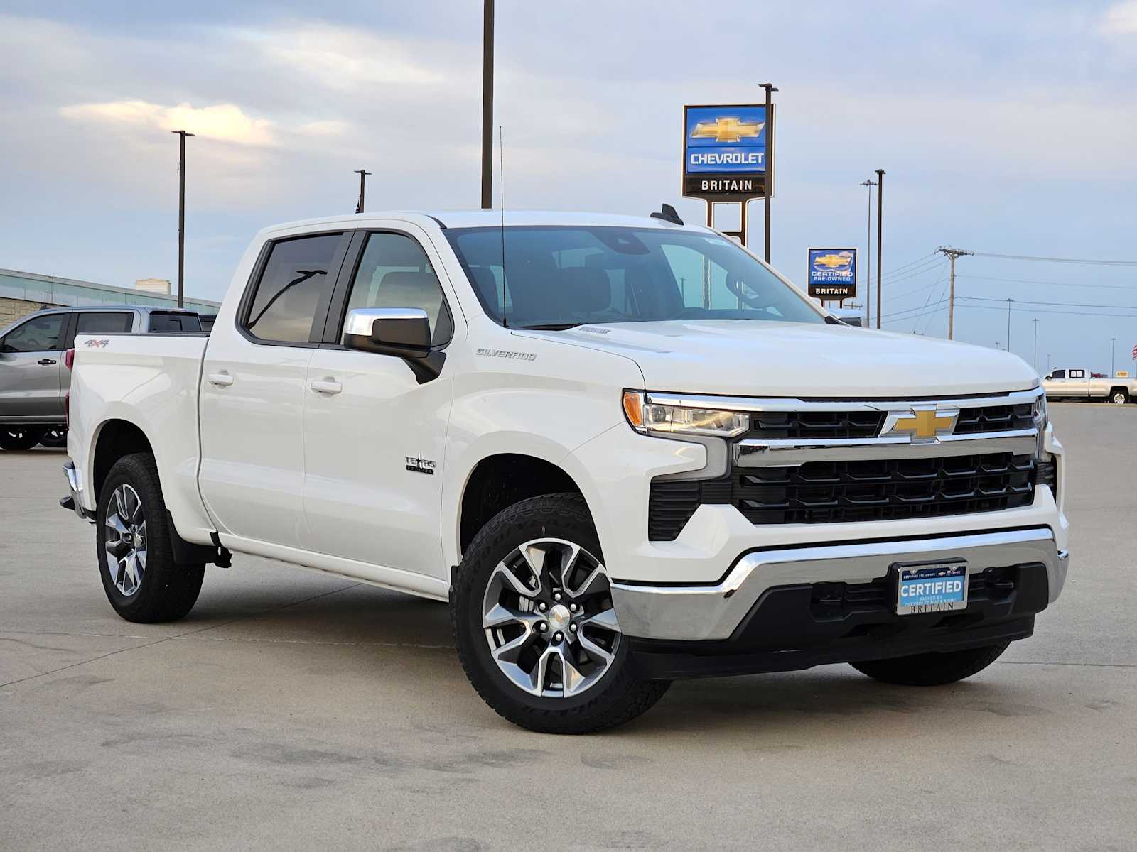 2026 Chevrolet Silverado 1500 LT's photo