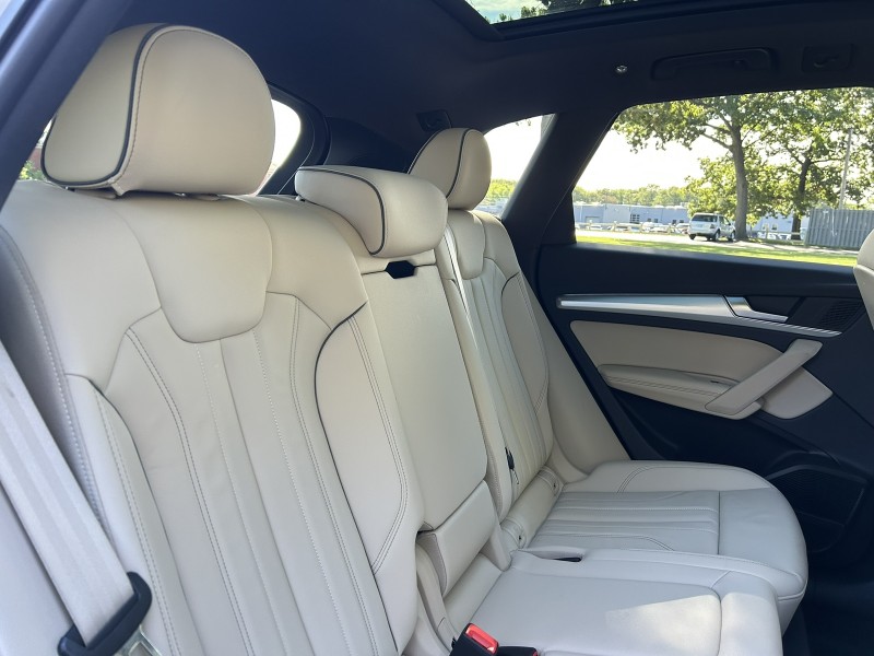2025 Audi Q5 S line Premium Plus photo 25