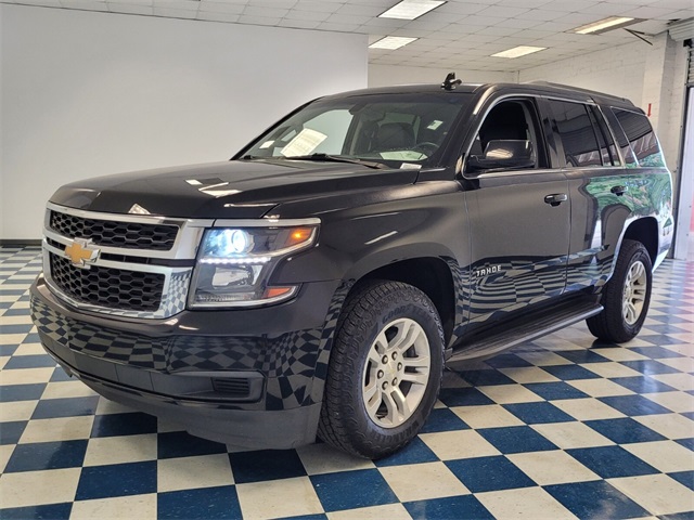 2017 Chevrolet Tahoe LS photo 3