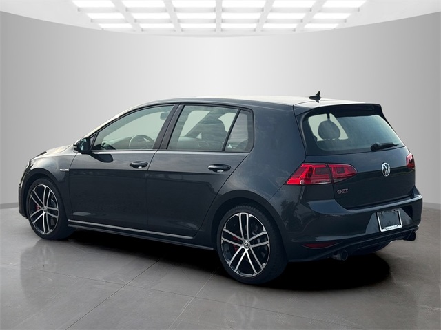 2017 Volkswagen Golf GTI Sport photo 3
