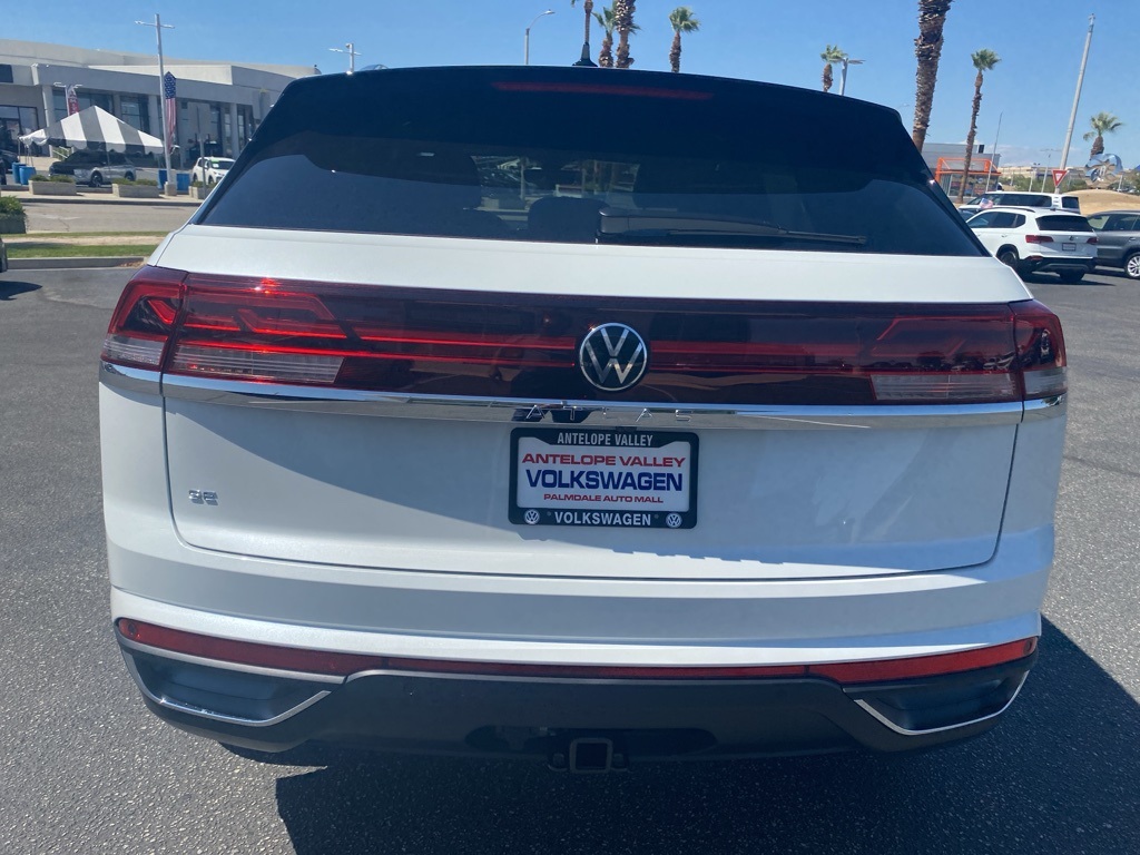 2026 Volkswagen Atlas Cross Sport SE Technology photo 4