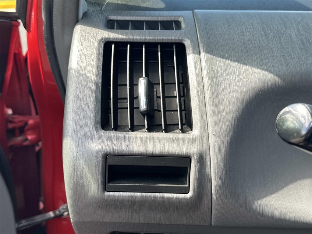 2013 Toyota Prius V Five photo 24
