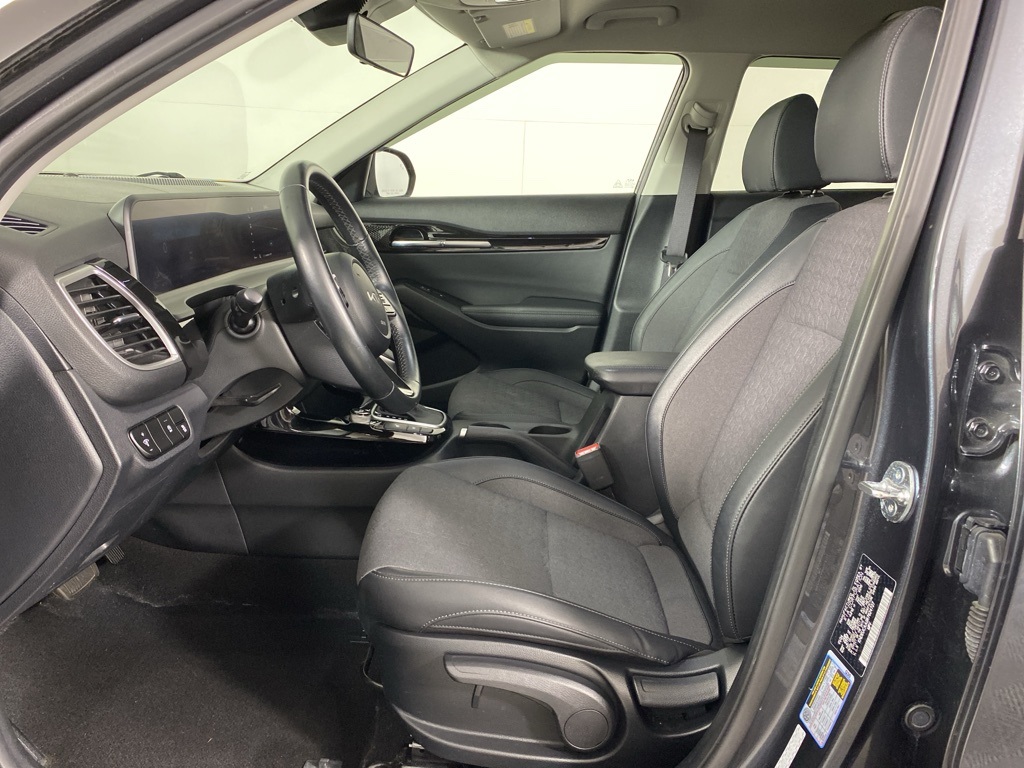 2024 Kia Seltos S photo 10