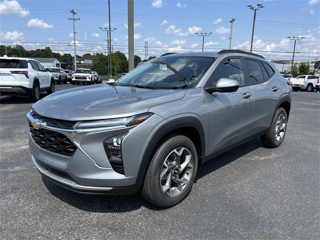 2026 Chevrolet Trax LT photo 8