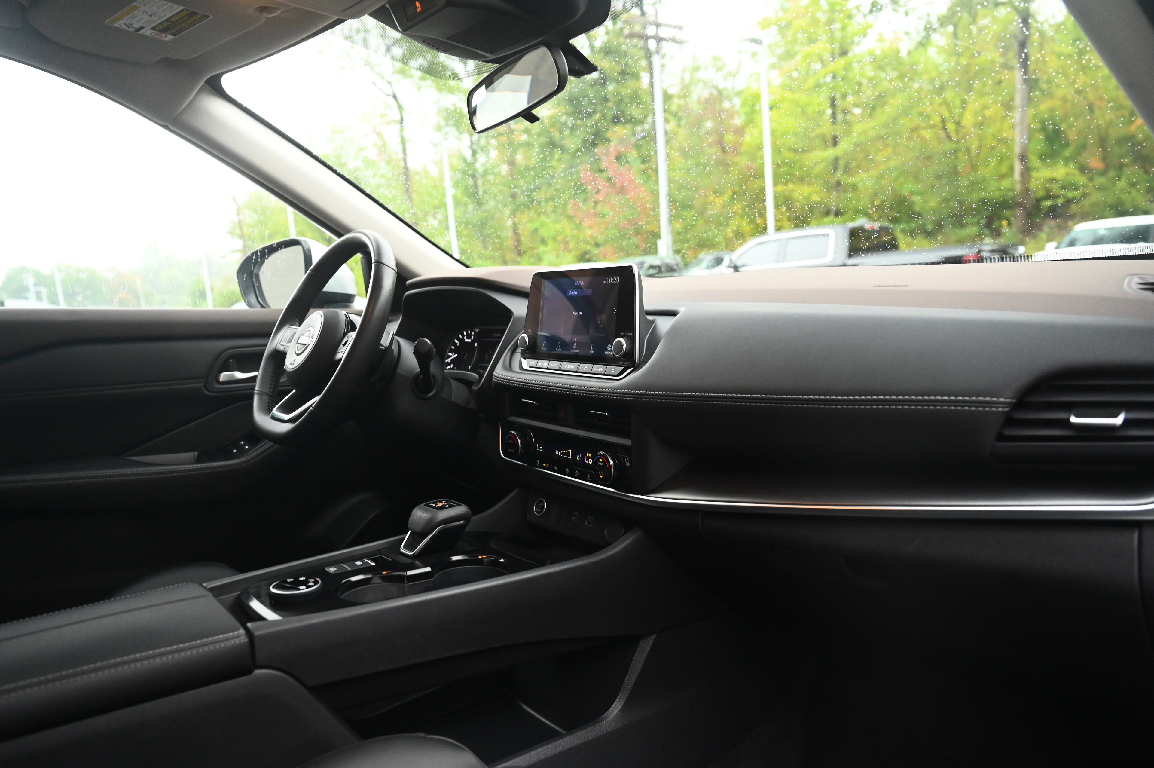 2023 Nissan Rogue SV photo 25