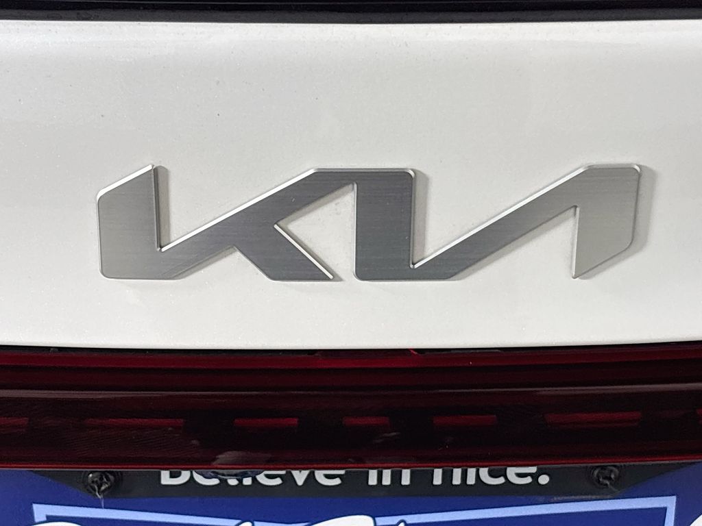2024 Kia Forte GT-Line photo 24