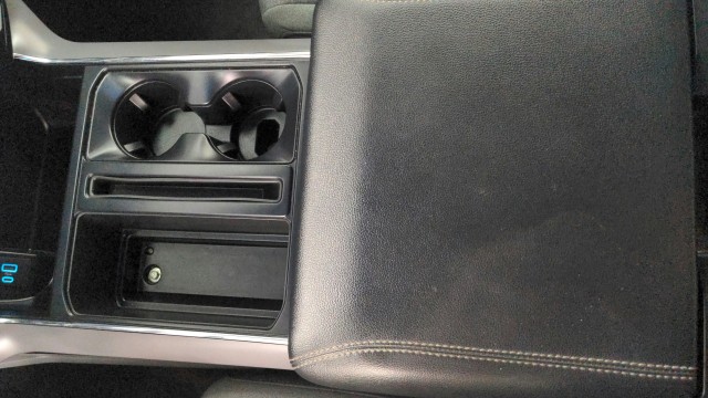 Used 2024 BLACK Ford XLT image 19