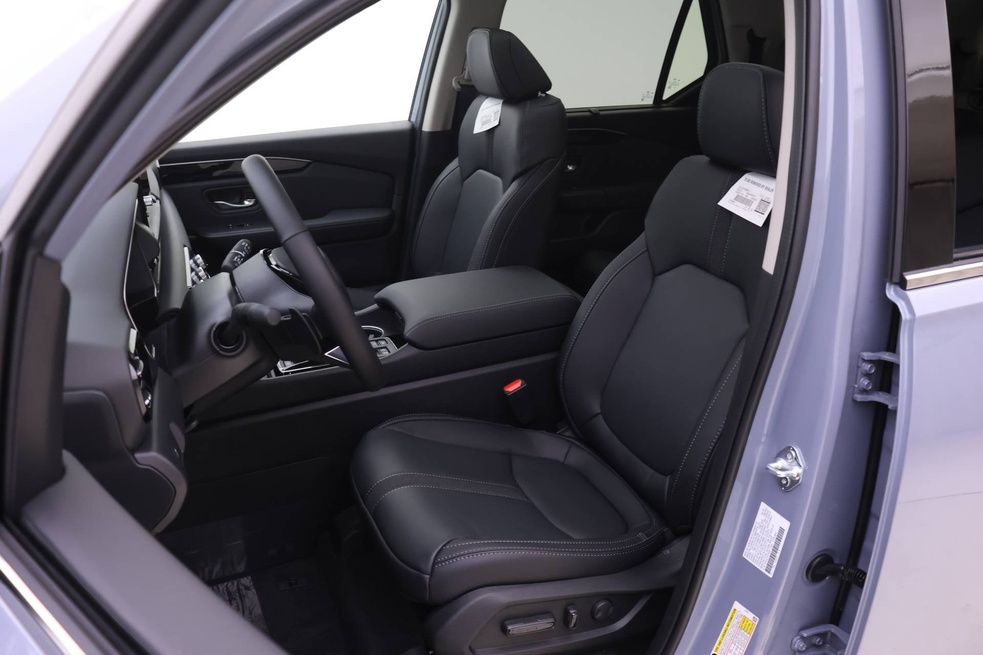 2025 Honda Pilot Touring photo 4