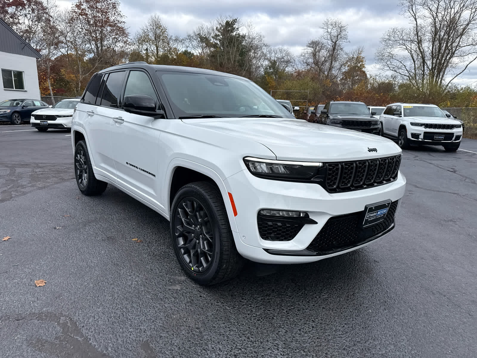 2025 Jeep Grand Cherokee Summit's photo