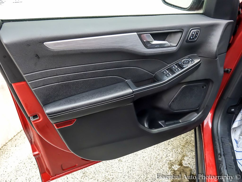 2025 FORD ESCAPE - Image 18