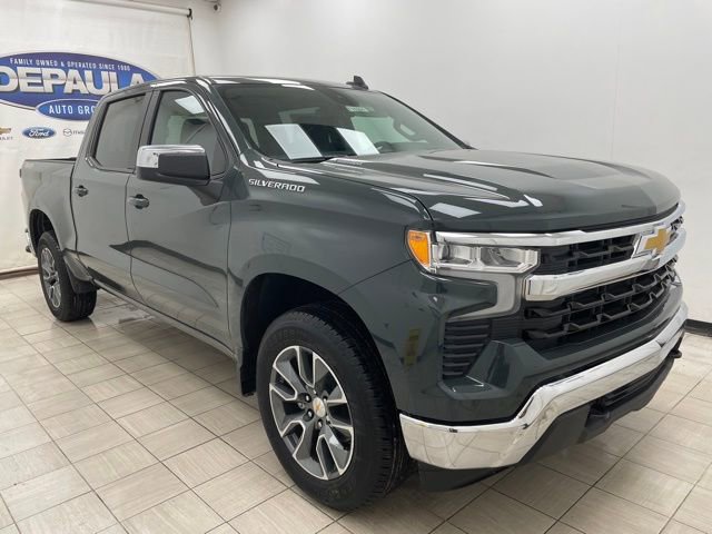 2026 Chevrolet Silverado LT's photo