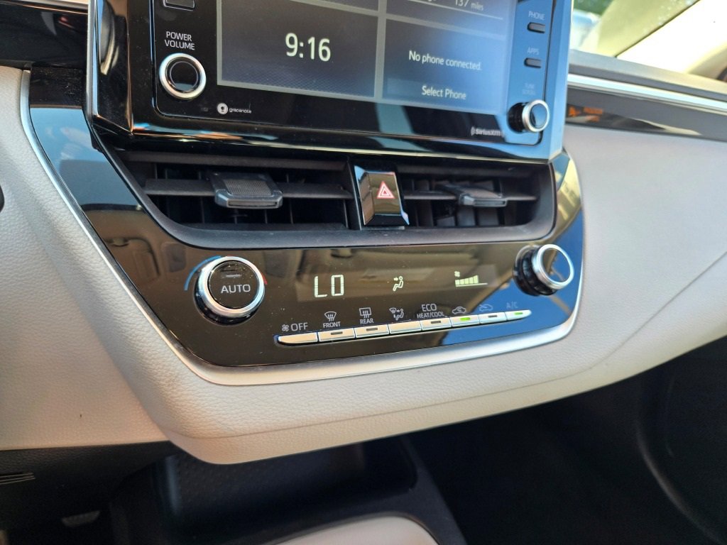 2022 Toyota Corolla LE photo 18