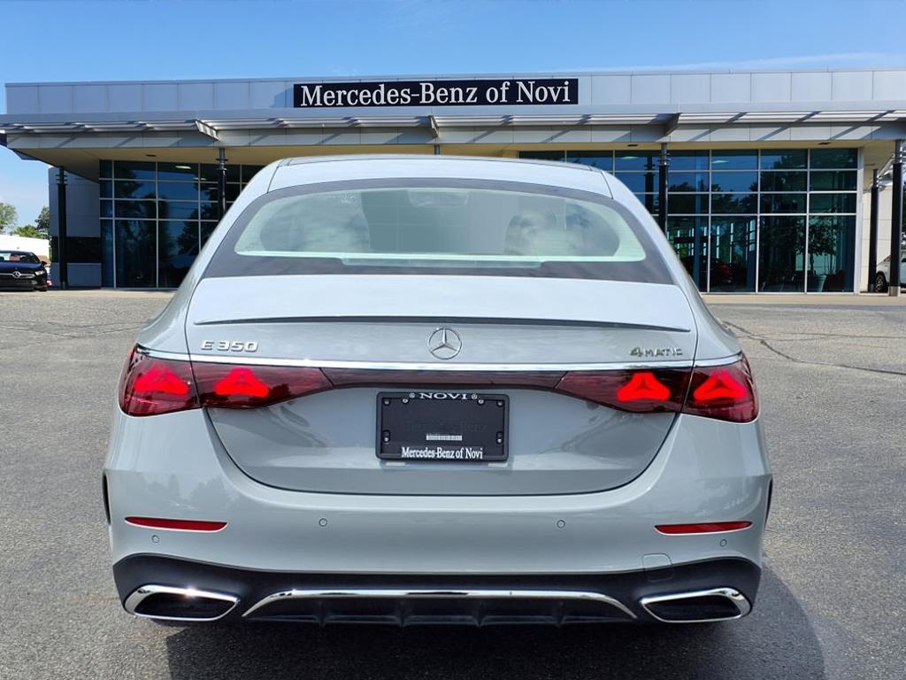 2024 Mercedes Benz E 350 4MATIC photo 3
