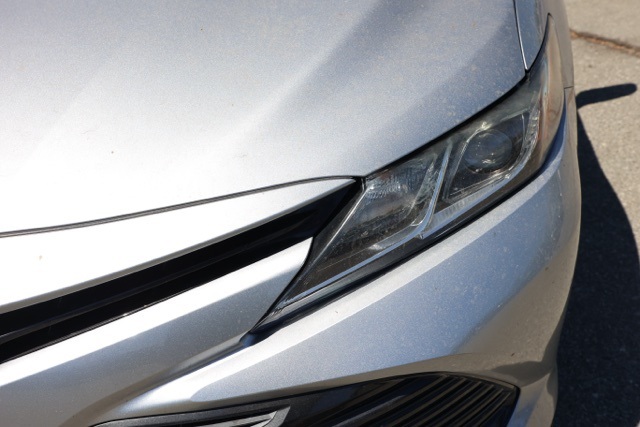 2020 Toyota Camry LE photo 7