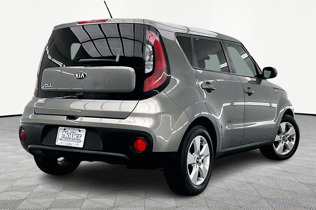 Used 2017 Kia Soul Base with VIN KNDJN2A27H7441287 for sale in Kansas City