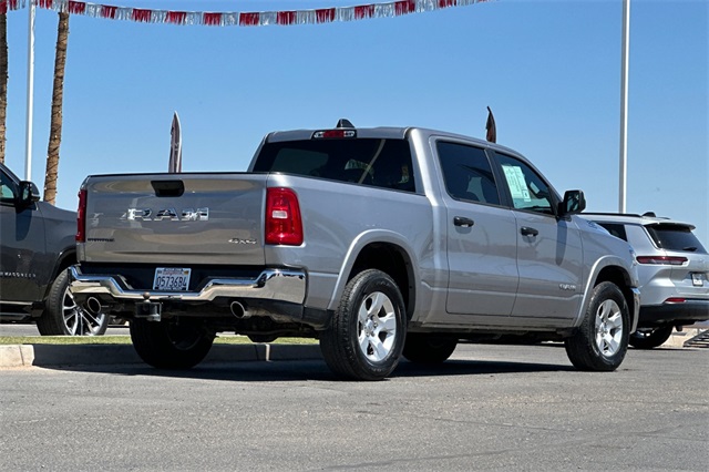 2025 Ram 1500 Big Horn Lone Star photo 3