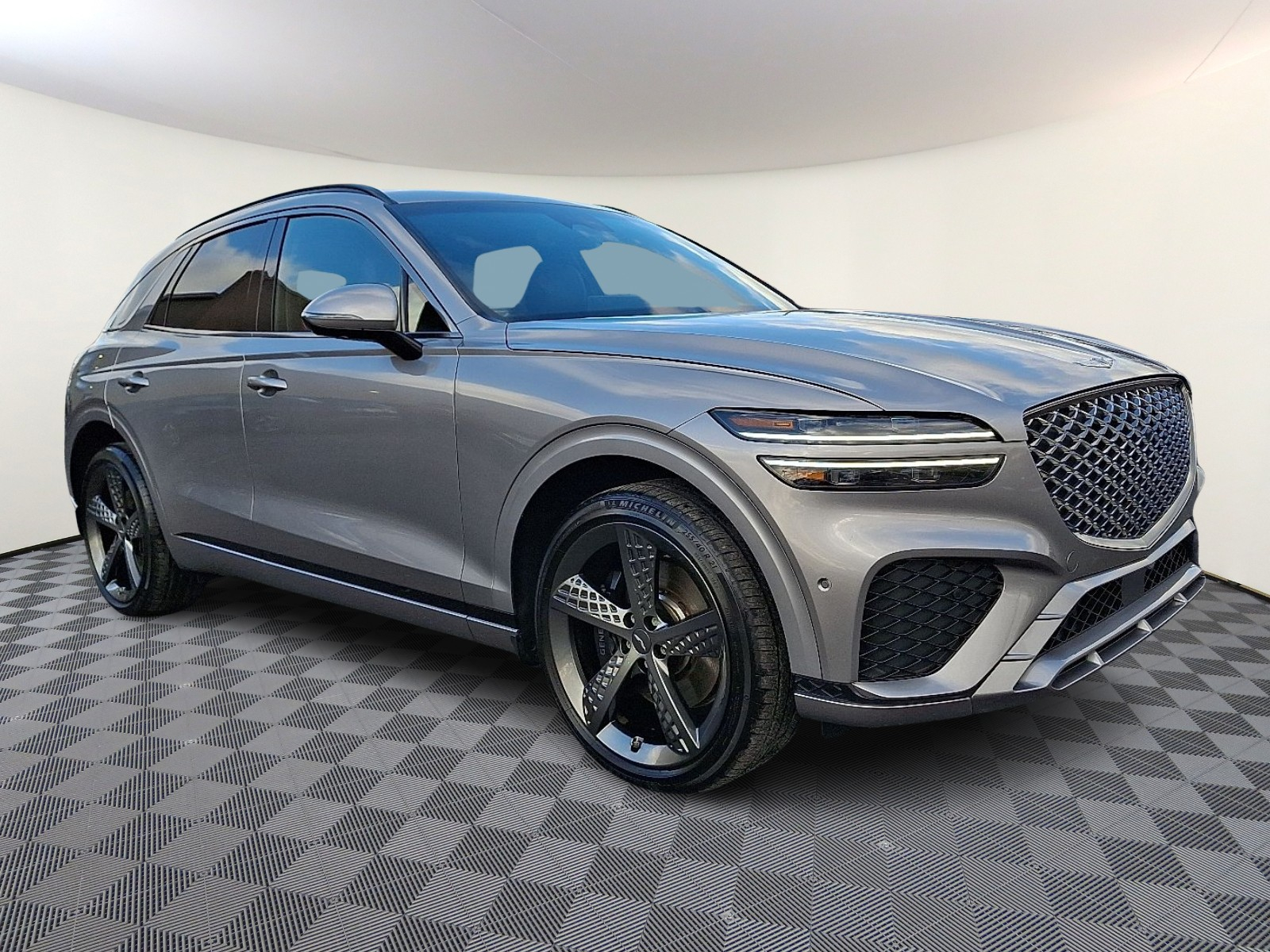 2023 GENESIS GV70 Standard's photo