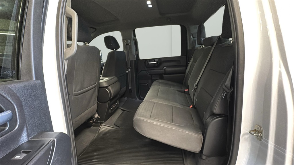 2023 Chevrolet Silverado LT photo 22