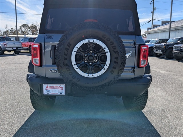 2024 Ford Bronco Black Diamond photo 4