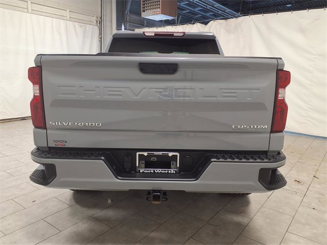 2024 Chevrolet Silverado 1500 Custom photo 4