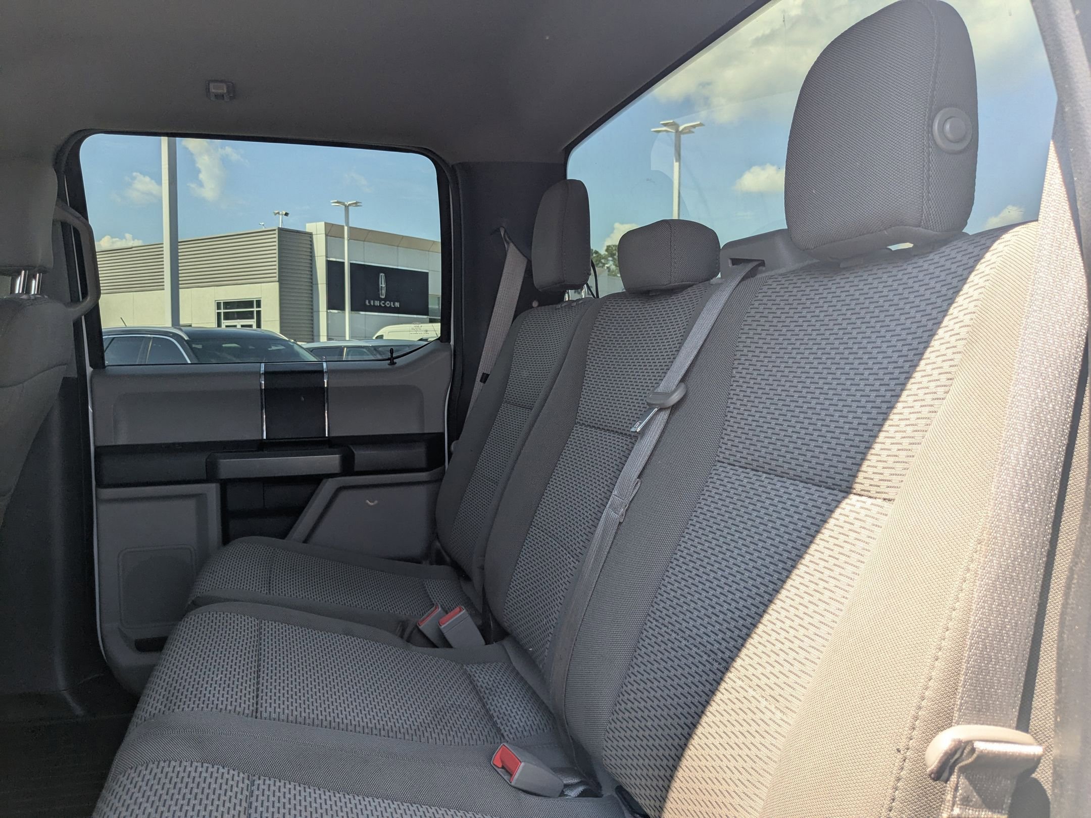 2018 Ford F-250 XLT photo 21