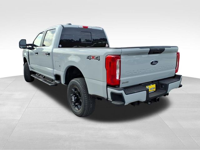 2026 Ford F-350 XL photo 4