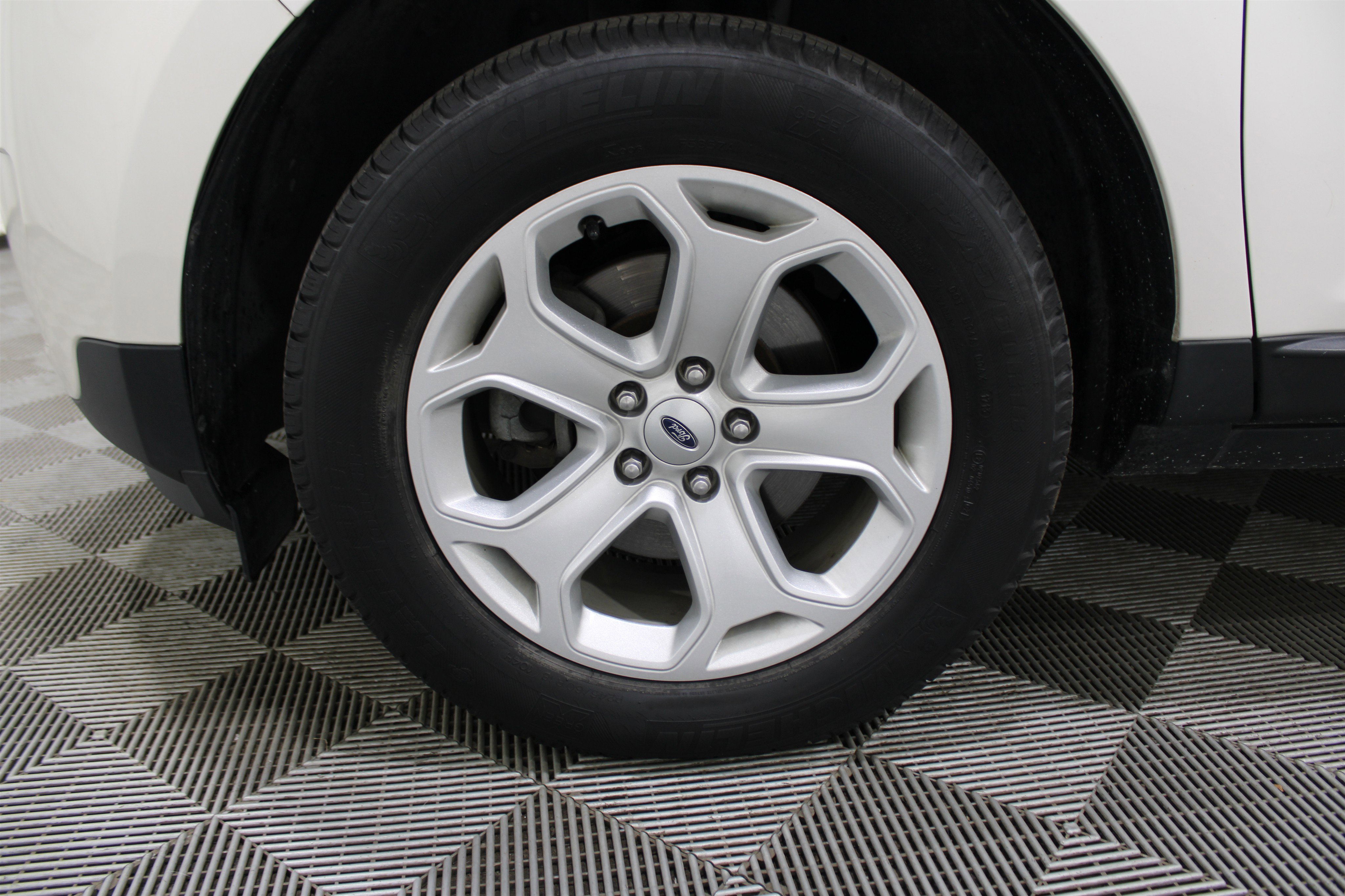2013 Ford Edge SEL photo 20