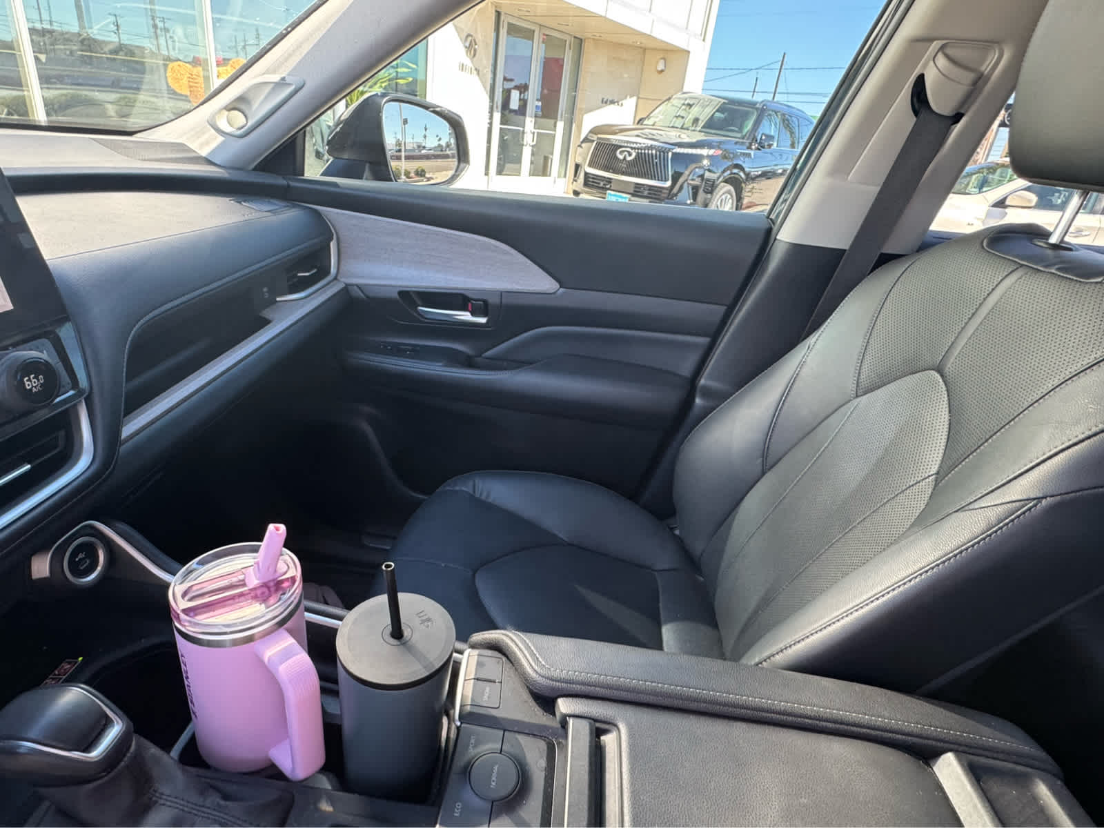 2024 Toyota Grand Highlander Limited photo 3