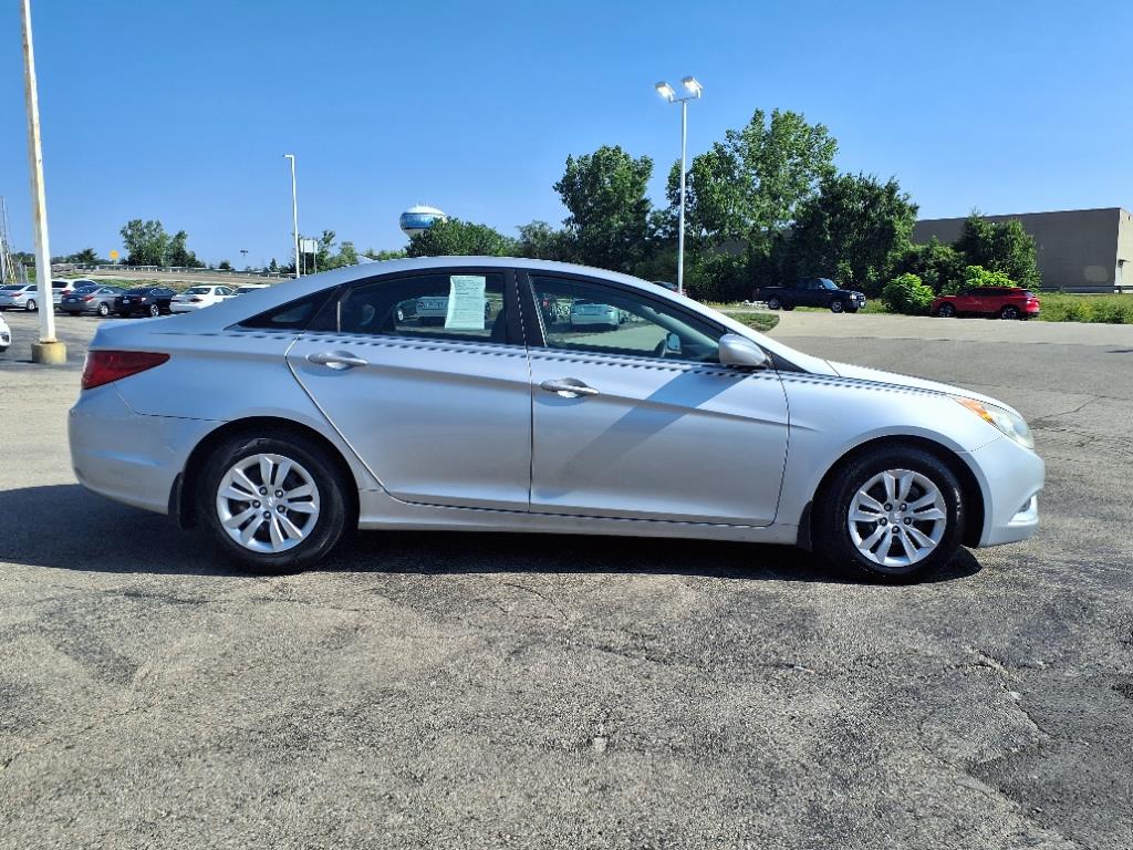 2012 Hyundai Sonata GLS photo 2