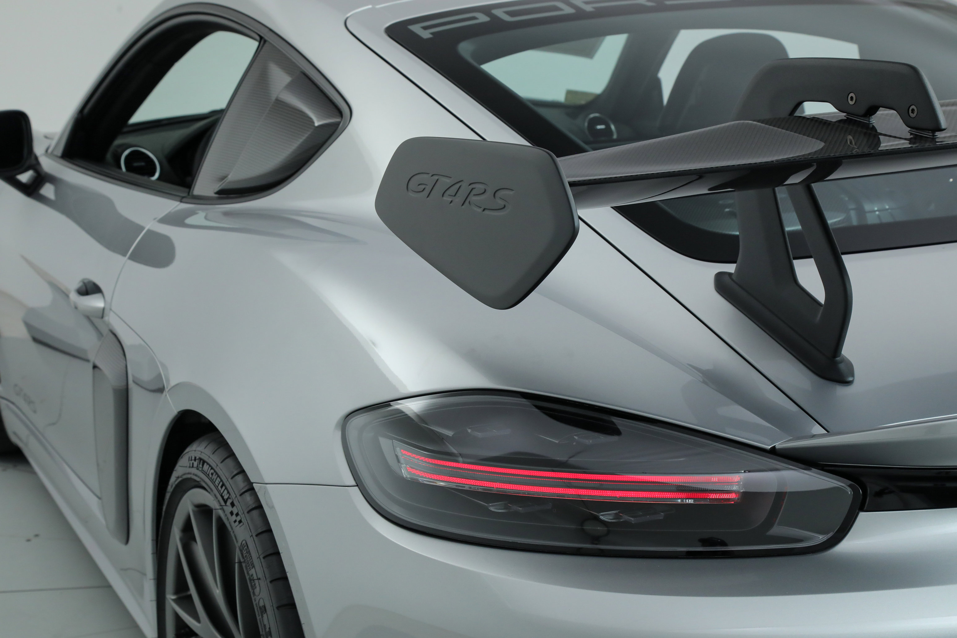 2025 Porsche Cayman GT4 RS photo 33