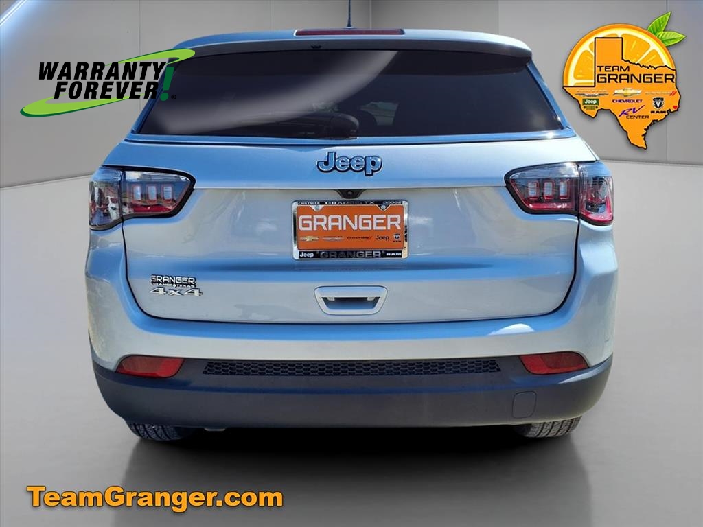 2025 Jeep Compass Sport photo 8