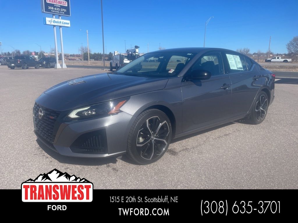 2024 Nissan Altima SR