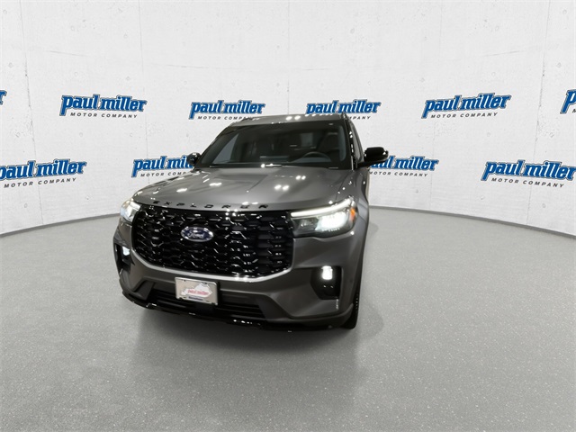 2026 Ford Explorer ST-Line photo 3