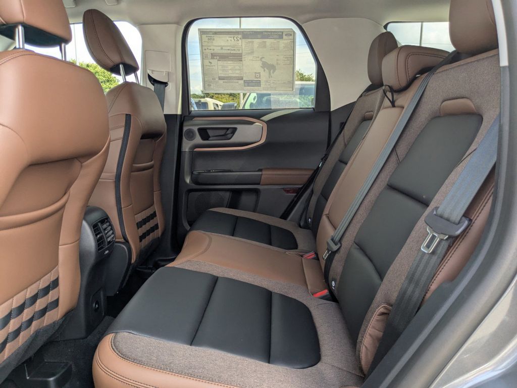 2025 Ford Bronco Sport Outer Banks photo 13