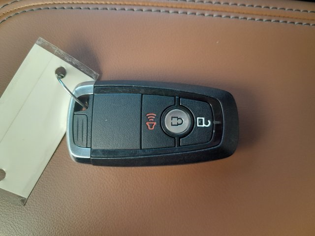 2023 Ford Maverick Lariat photo 10