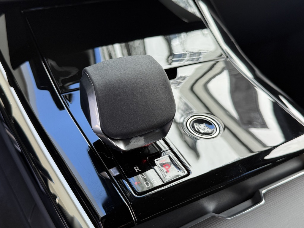 2025 Land Rover Range Rover Sport Autobiography photo 18