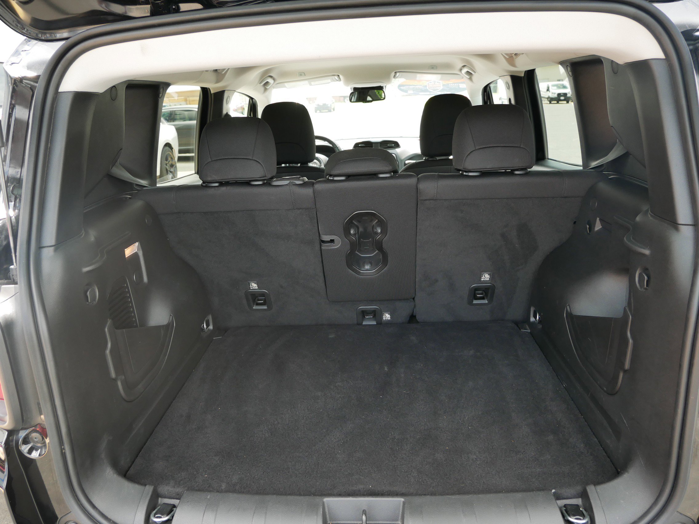 2022 Jeep Renegade Trailhawk photo 10
