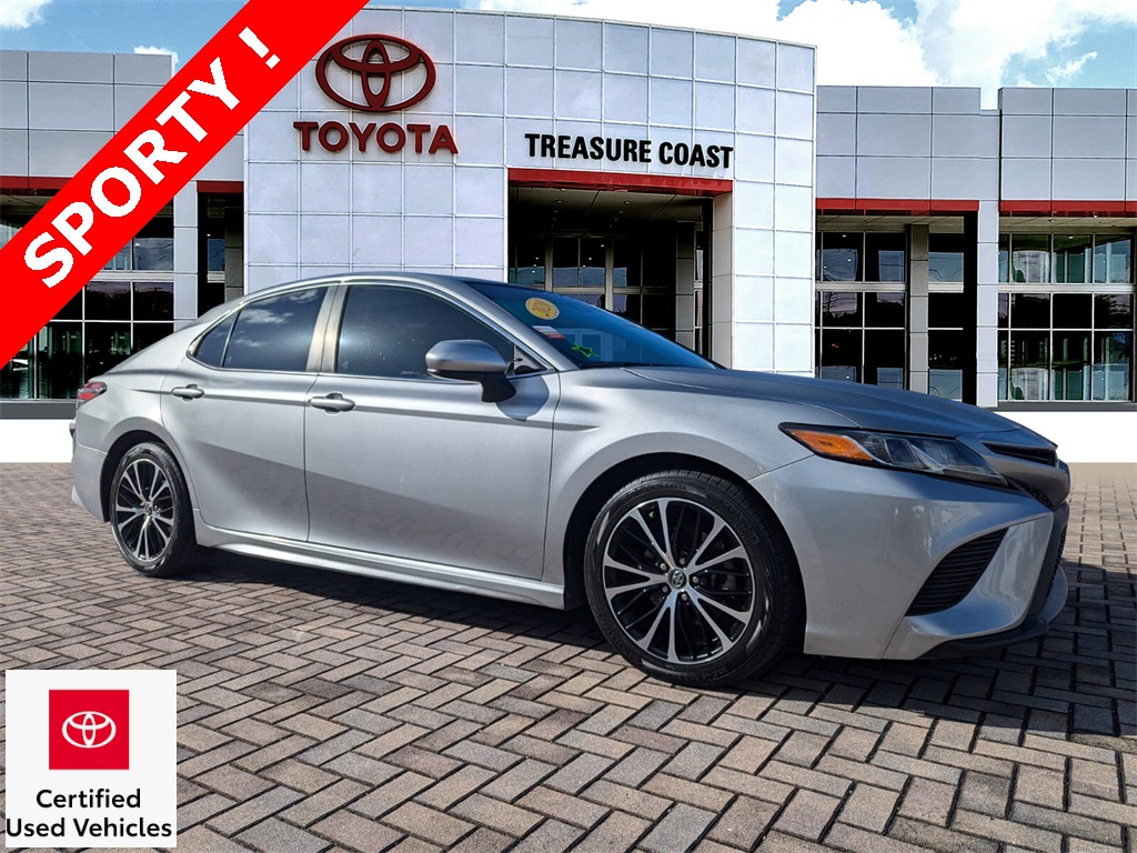 2020 Toyota Camry SE