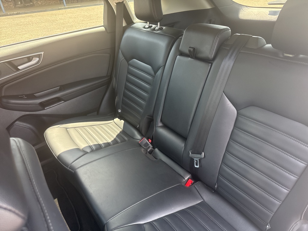 2024 Ford Edge SEL photo 9