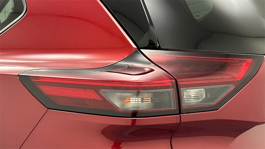 2021 Nissan Rogue SL photo 20