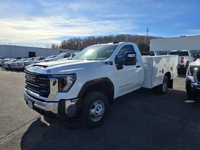 2025 Gmc Sierra 3500 HD Pro photo 2