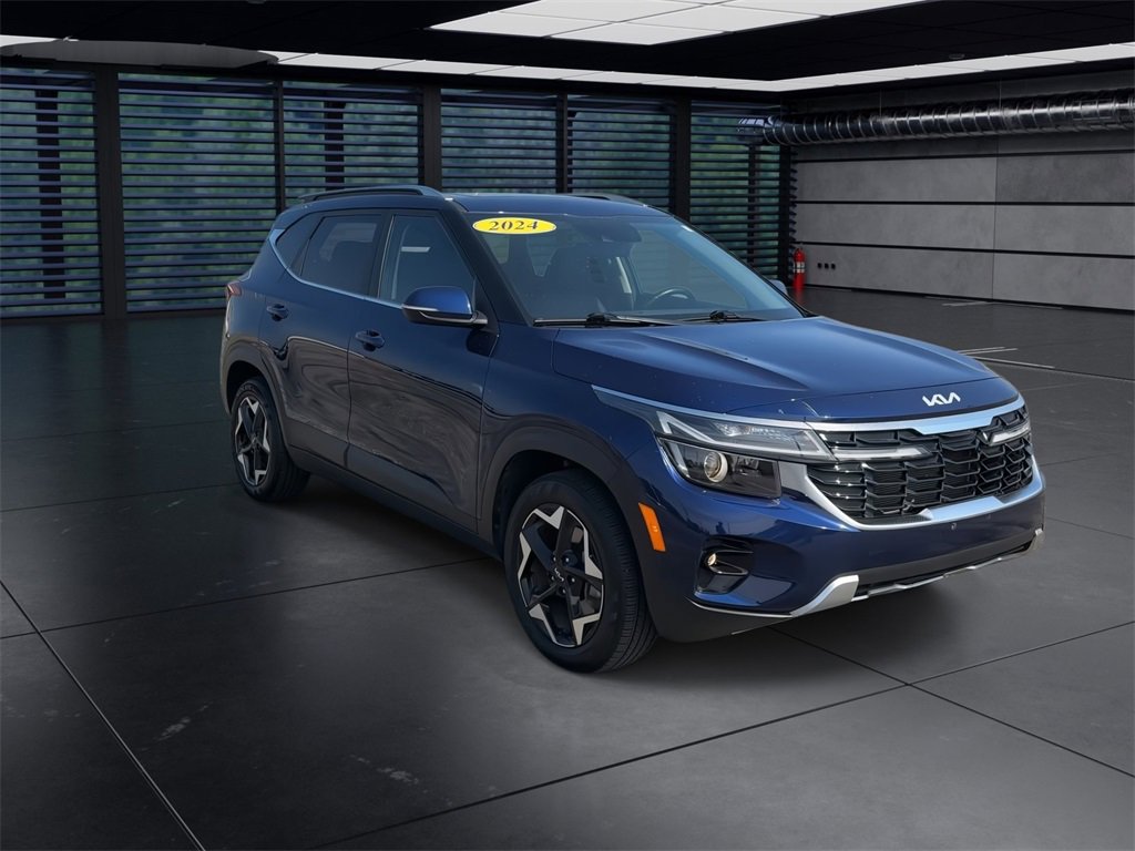 2024 Kia Seltos EX photo 2