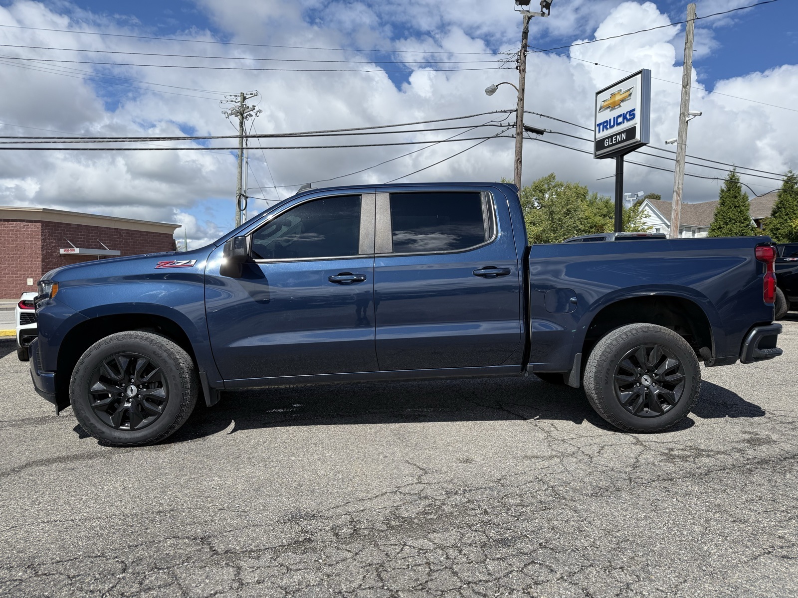 2021 Chevrolet Silverado 1500 RST photo 3