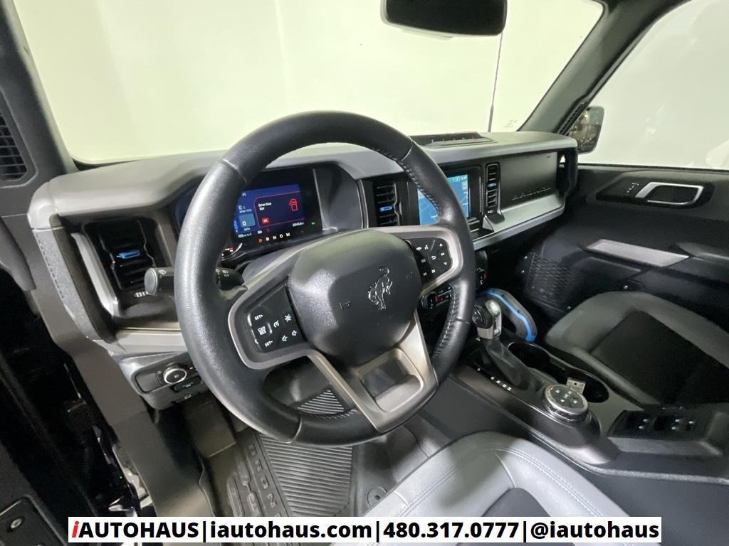 2022 Ford Bronco Black Diamond photo 18