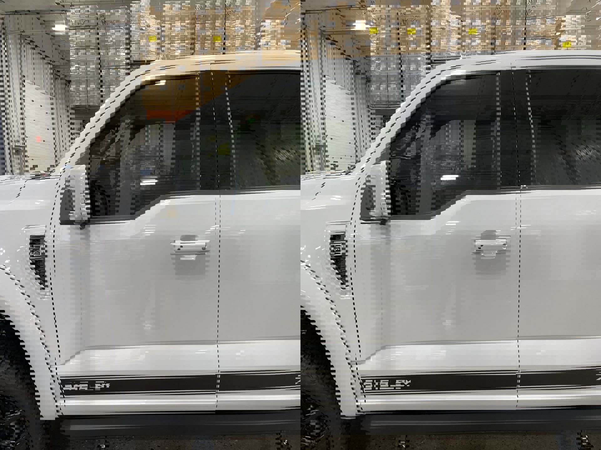 2025 Ford F-150 Lariat photo 12