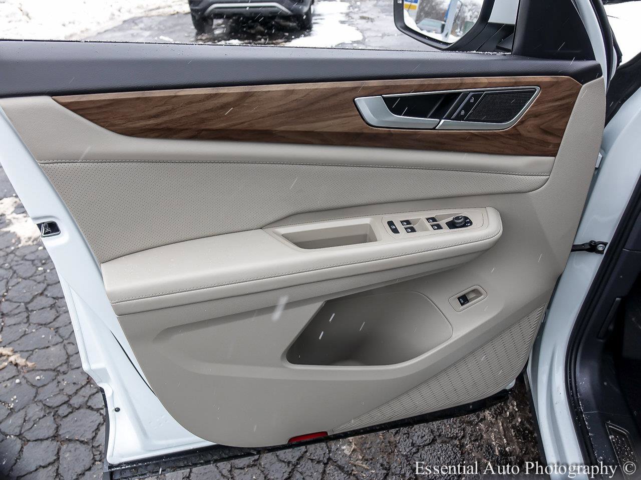 2025 VOLKSWAGEN ATLAS - Image 17