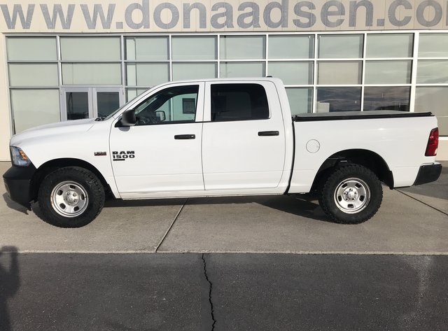 2021 Ram 1500 Classic photo 2